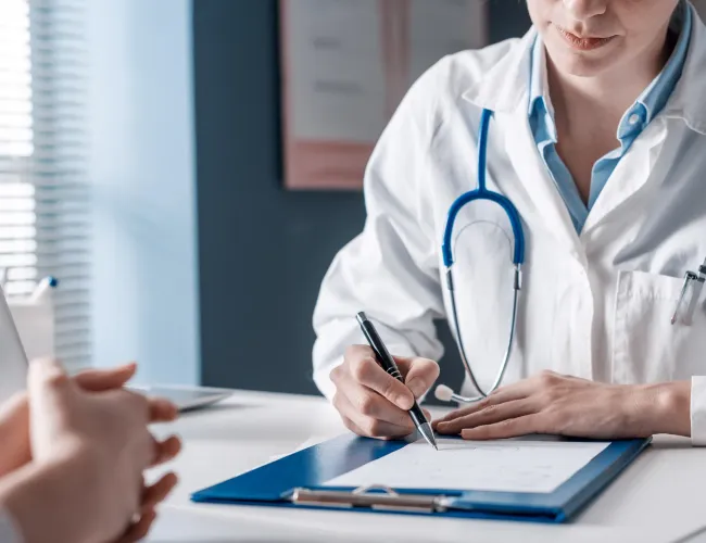 Medici di famiglia, l’allarme della Fnp Cisl: sempre meno professionisti mentre crescono anziani e bisogni di cura