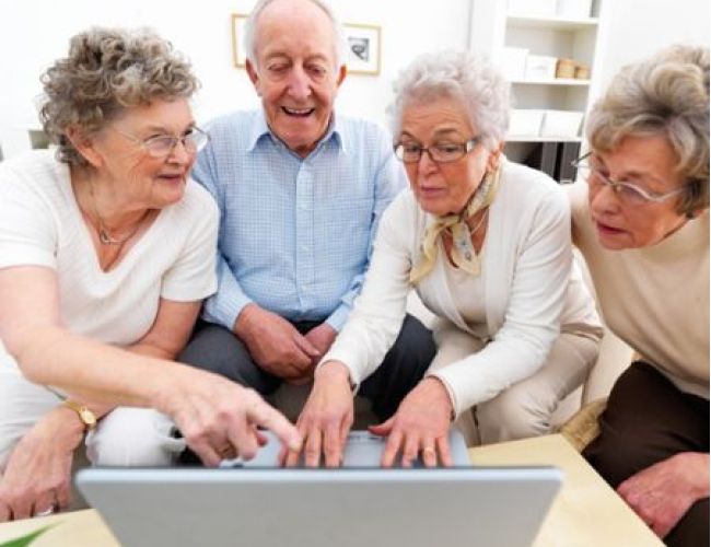 Privacy online: i consigli del Garante ai nonni per proteggere i dati dei nipoti